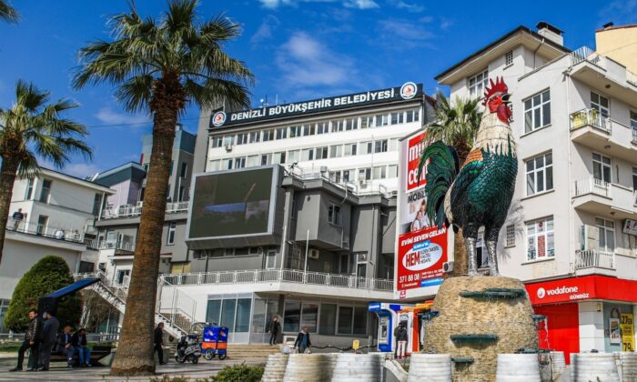 Büyükşehirde öğrenim yardımı müracaatları başlıyor