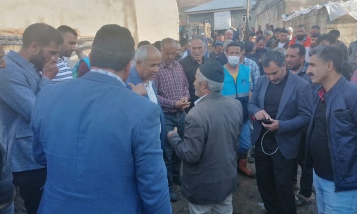 Çaldıran’da sel felaketi, onlarca hayvan telef oldu