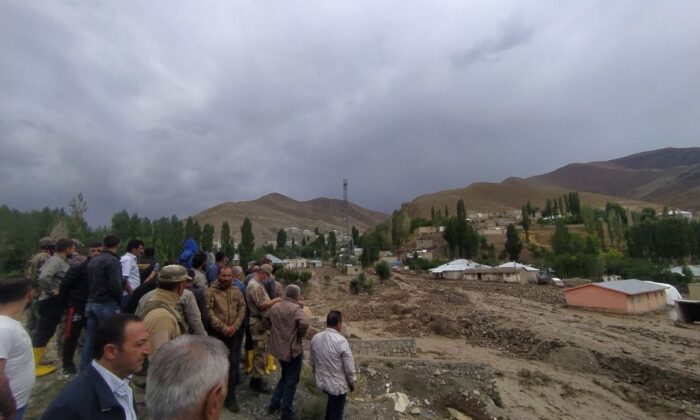 Esenyamaç Mahallesi’ni ikinci defa sel vurdu