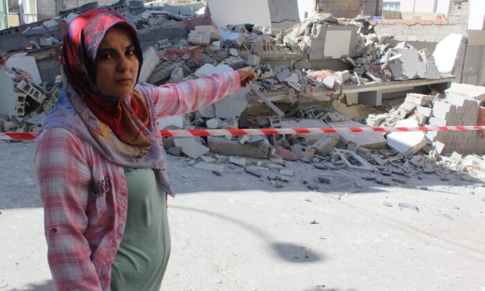 Gaziantep’te yeni yapılan 5 katlı bina çöktü, facianın eşiğinden dönüldü