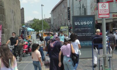 Gurbetçiler esnafın işlerine hareket getirdi