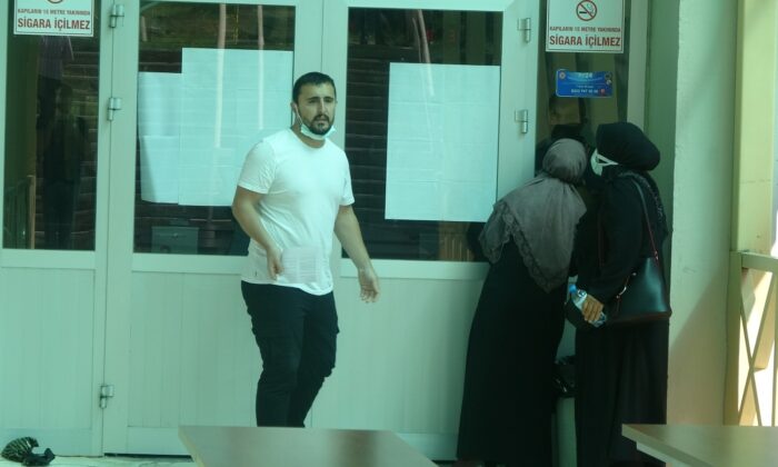 KPSS’ye geç kalan adaylar sınava giremedi