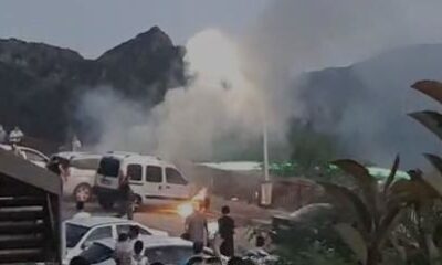 Park halindeki araç dakikalar içerisinde alevlere teslim oldu