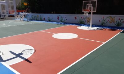 Trafiğe kapalı caddeye çocuk sokağı