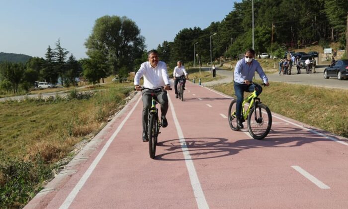 Vali Çelik’ten bisiklet yolu deneyimi