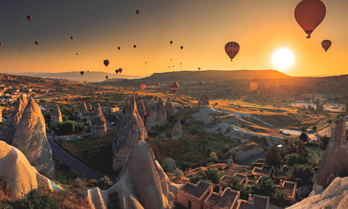Kapadokya’nın Büyülü Gökyüzünde Unutulmaz Bir Yolculuk